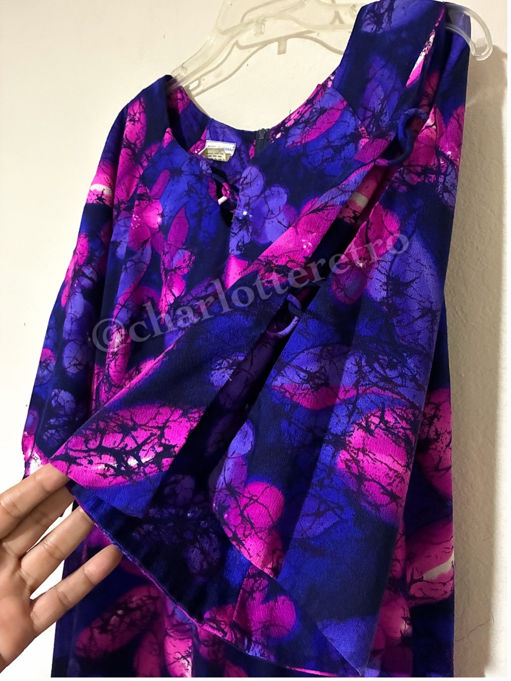 60s vtg Hilo Hattie Floral Maxi w Split Flutter Sleeves - Picture 6 of 11